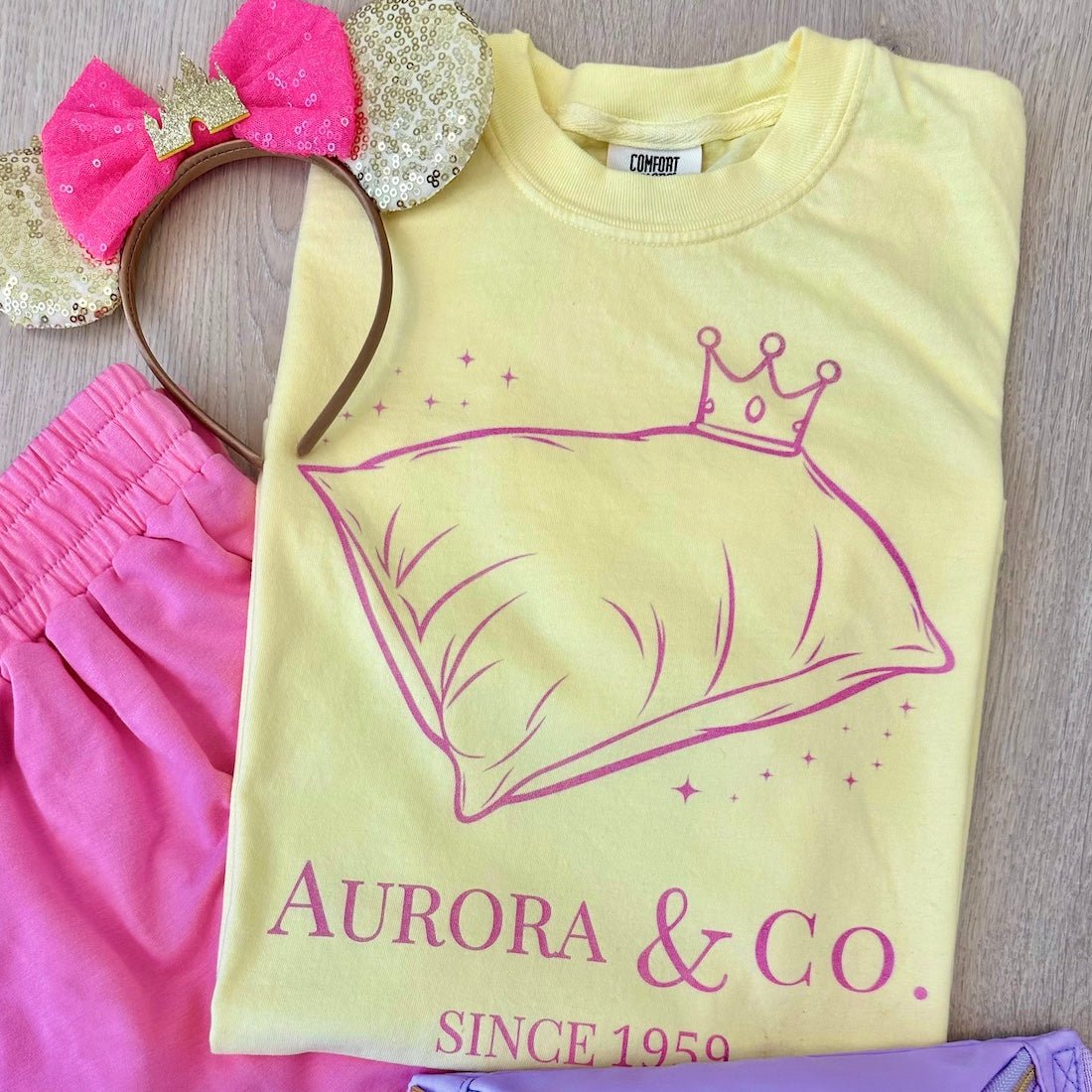 'Aurora & Co.' T-Shirt